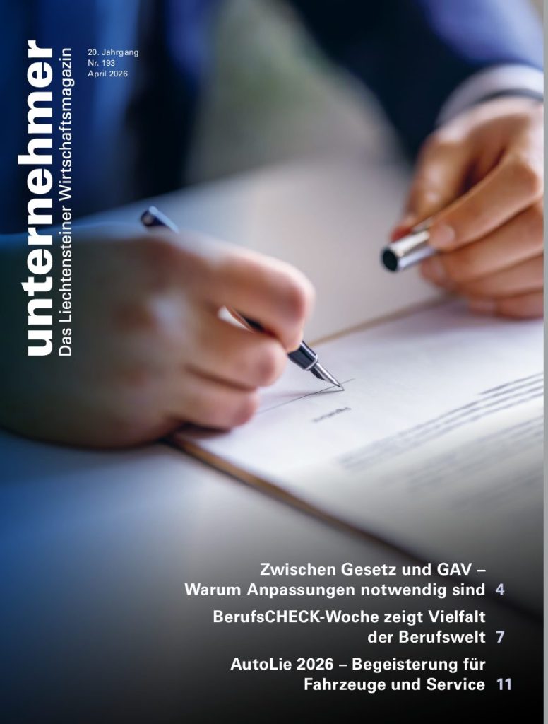 Professionelles Magazin „unternehmer“ mit Wirtschaftsartikeln und Schreibaktionen auf dem Cover.