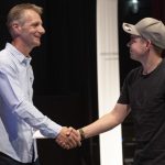 04. Juli 2019; Schaan; LAP Feier Wirtschaftskammer - Anton Frommelt uebergibt Valentin Marxer sein Faehigkeitszeugnis (Foto: Michael Zanghellini)