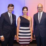 04. Juli 2019; Schaan; LAP Feier Wirtschaftskammer - Raine Ritter (Praesident Wirtschaftskammer) und Regierungschef-Stellvertreter Dr. Daniel Risch freuen sich mit Muriel Kofler ueber die Bestnote von 5.9 (Foto: Michael Zanghellini)